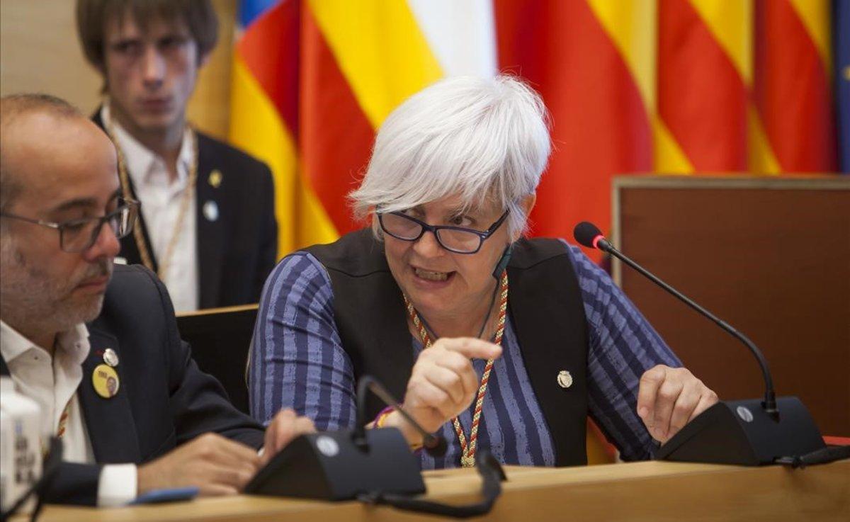 zentauroepp48641967 politica 15 6 2019 investidura alcalde o alcaldesa badalona190615124728 zentauroepp48641967 politica 15 6 2019 investidura alcalde o alcaldesa badalona190615124728
