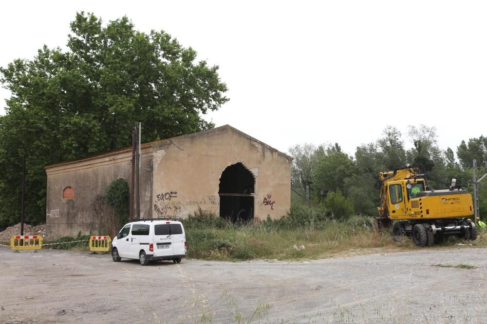 Enderrocs estació de tren de Peralada