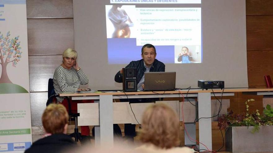 Luz María Loredo y Marcelino García-Noriega, ayer, durante la presentación.