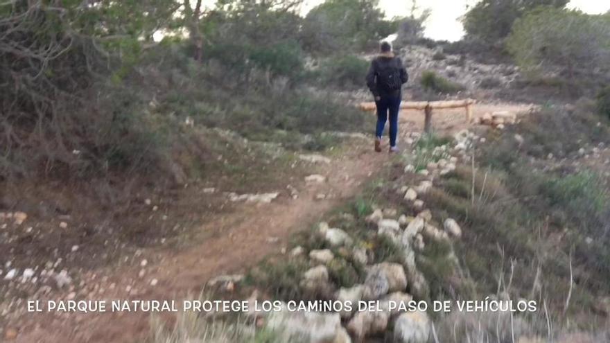 El parque natural de las lagunas restringe el paso por caminos para evitar el deterioro del espacio protegido