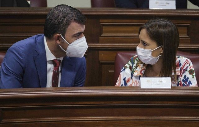 Pleno en el Parlamento de Canarias, 27/10/2021