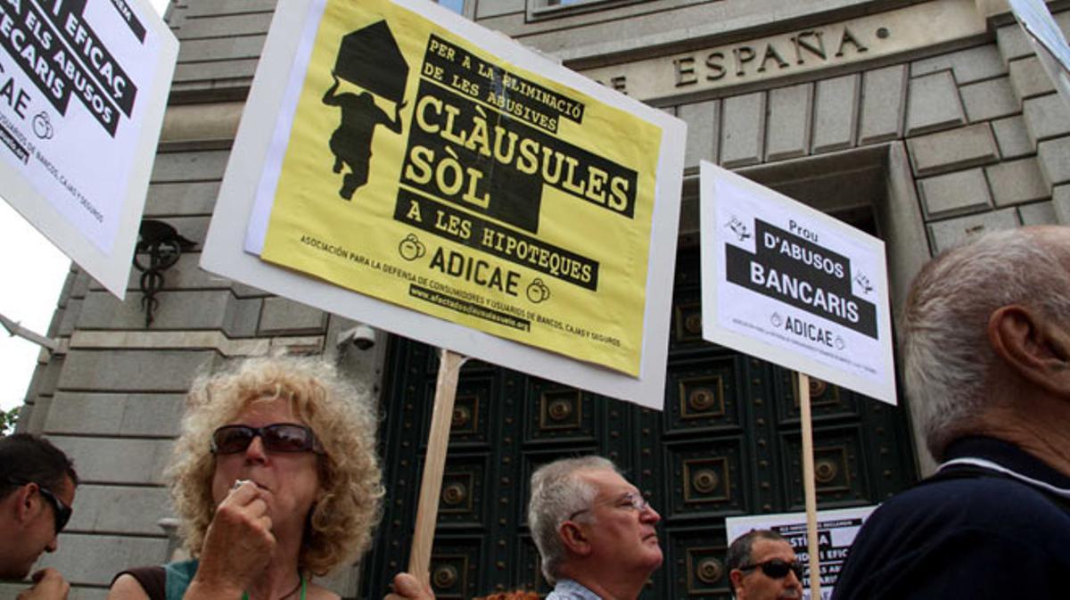 Els bancs tornaran els diners de les clàusules terra.