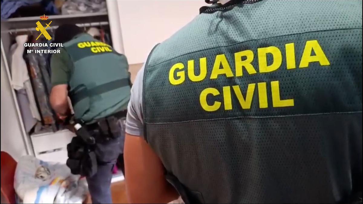 Vídeo | Desarticulada una red de blanqueo de capitales procedentes del narcotráfico con locales de ocio nocturno en Sevilla y Cádiz
