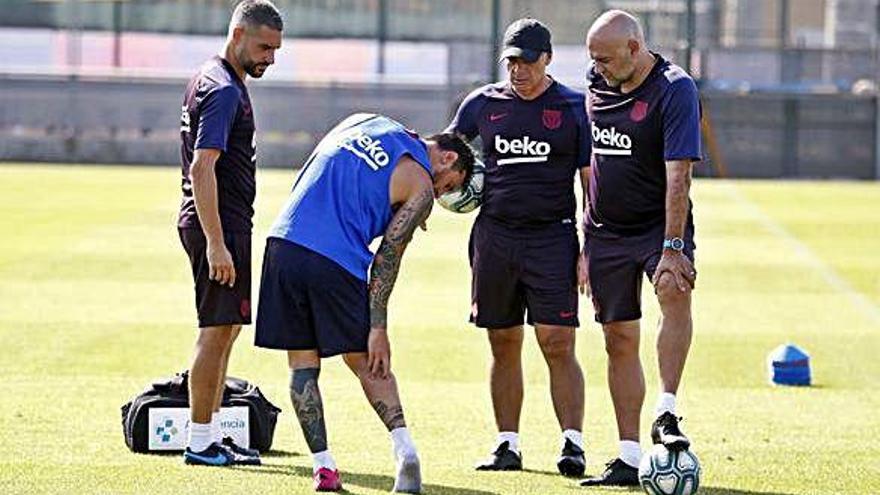 Leo Messi alerta els tècnics de les molèsties en l&#039;entrenament d&#039;ahir