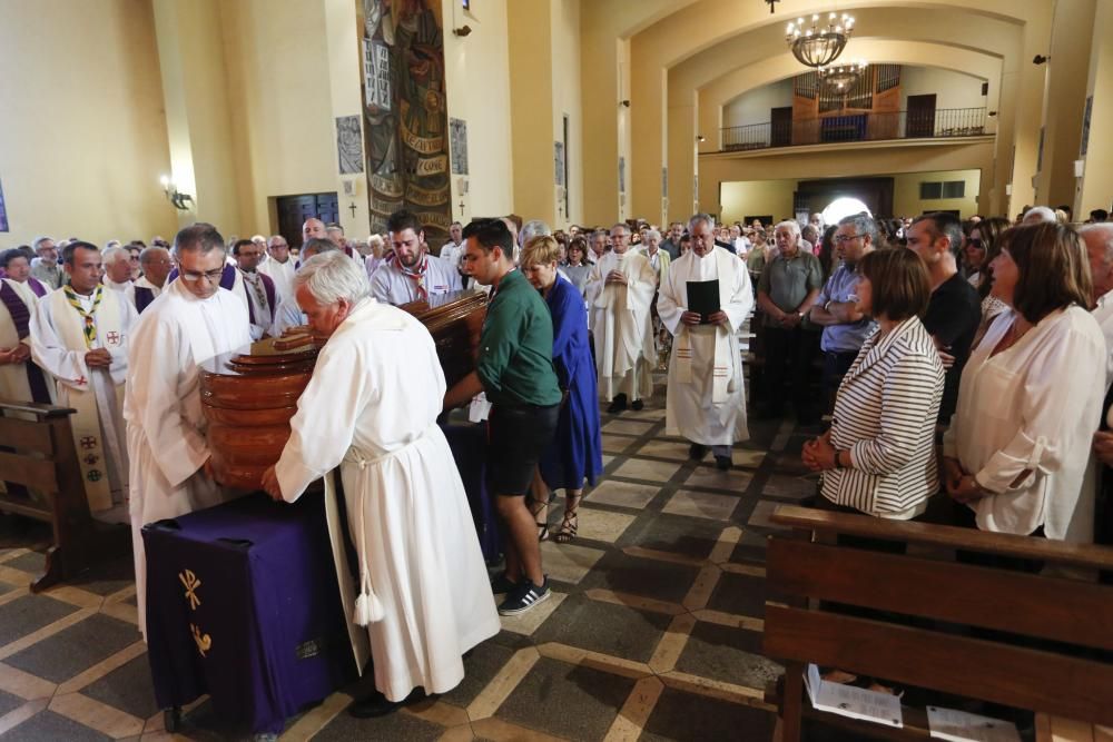 Funeral en la iglesia de Llaranes