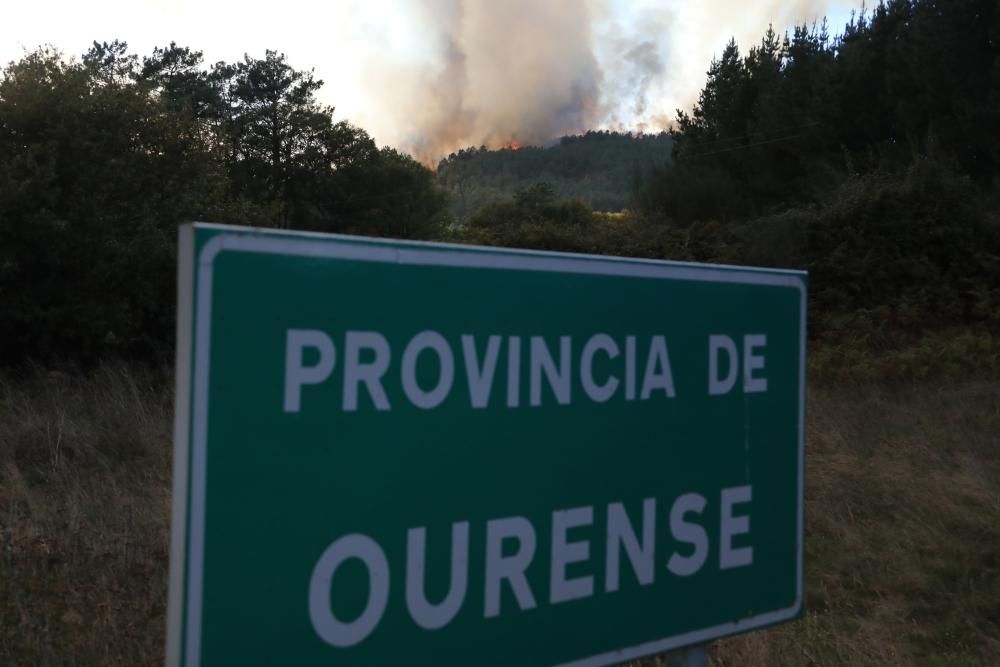 Arde la provincia de Ourense