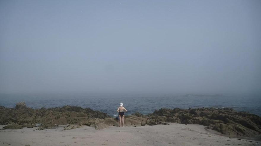 A Coruña recibe con niebla la semana del eclipse