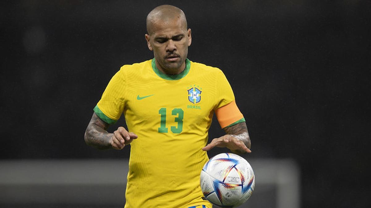 Dani Alves, a sus 39 años jugará su tercer Mundial con Brasil