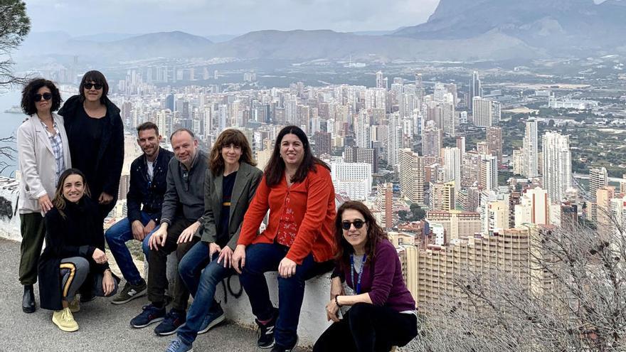 Un momento de la ruta organizada para mostrar las mejores localizaciones de Benidorm.