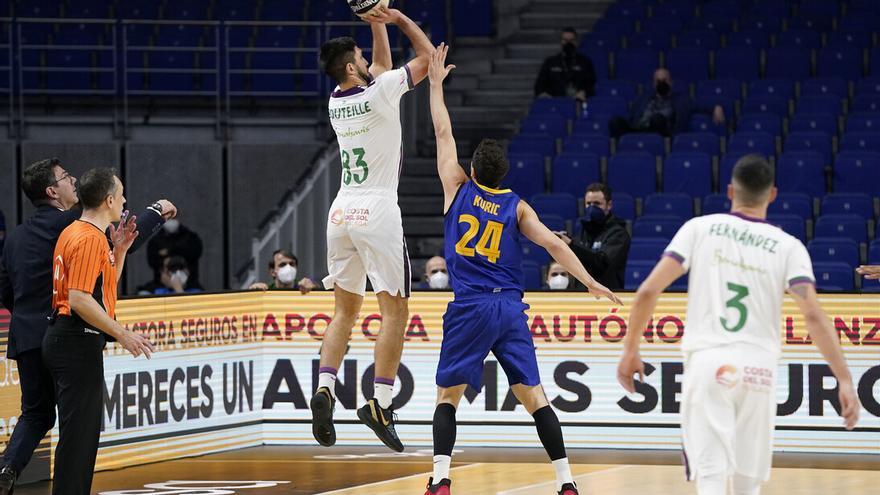 La ACB &#039;castiga&#039; a los árbitros del Barça-Unicaja