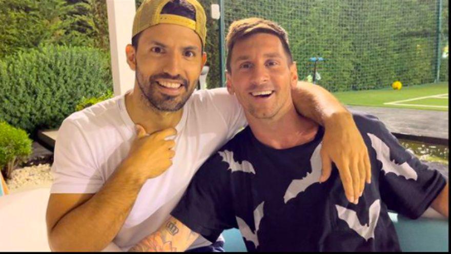 Kun Agüero y Messi, en la cena de despedida del excapitán del Barça.
