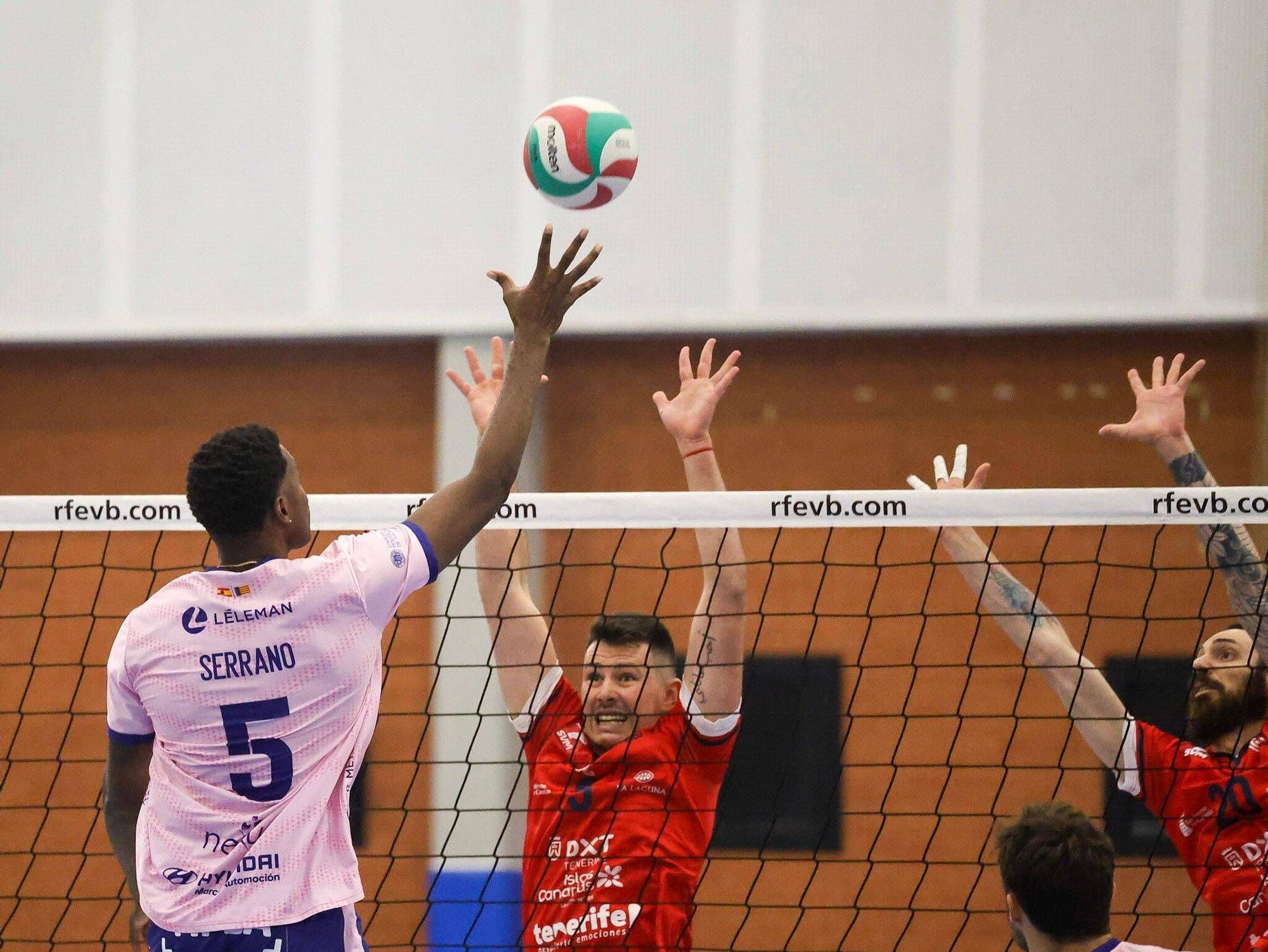 Partido del UPV Léleman Conqueridor ante el Cisneros Alter Tenerife (2-3)