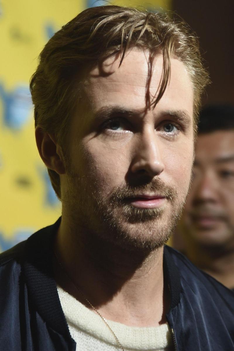 Ryan Gosling tan irreconocible que da miedo