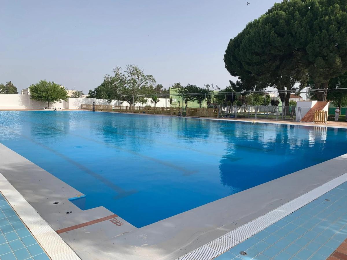 Imagen de archivo de una piscina