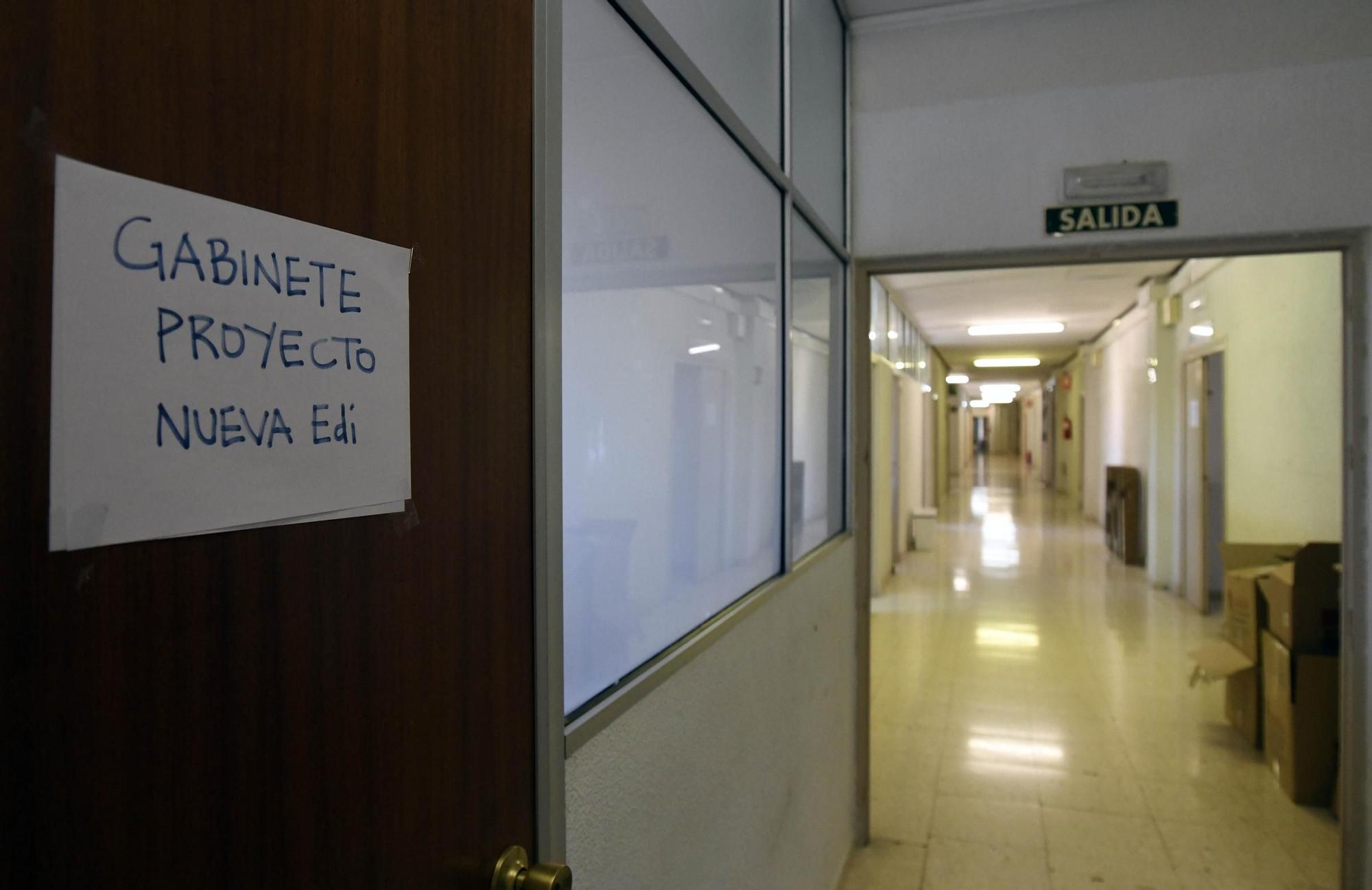 Así lucen las clases de la Escuela Superior de Diseño de la Región en la Facultad de Medicina de la UMU