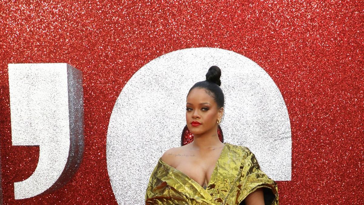 Rihanna, un 'Ferrero Rocher' en la premier de 'Ocean's 8' en Londres