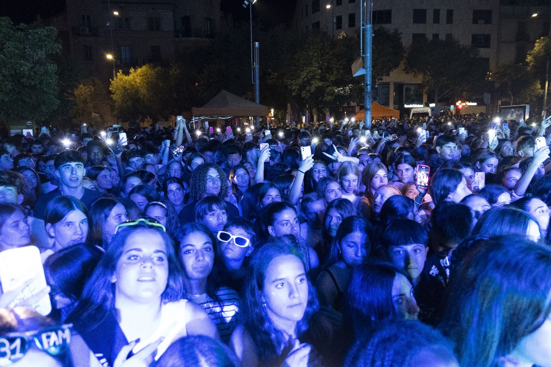 Troba't a les fotos del concert de 31 FAM a la plaça Sant Domènec