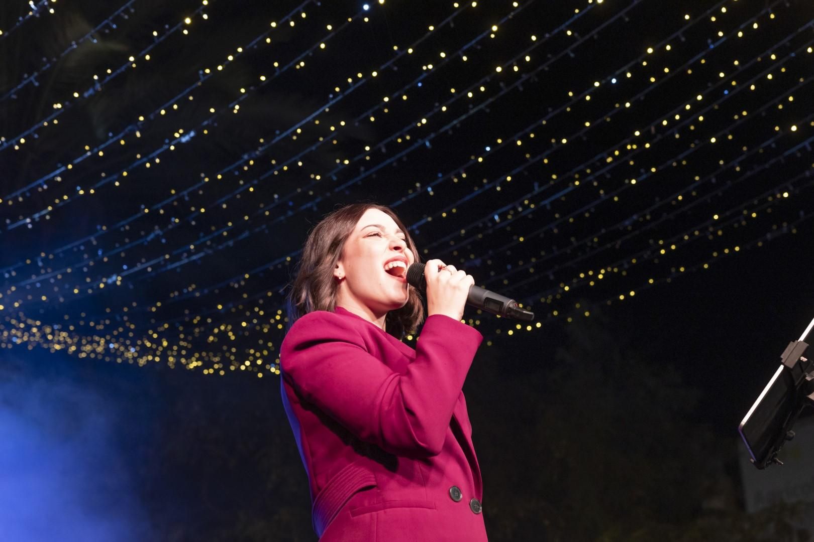 La fiesta de encendido del alumbrado especial de fiestas patronales y Navidad de Torrevieja, en imágenes