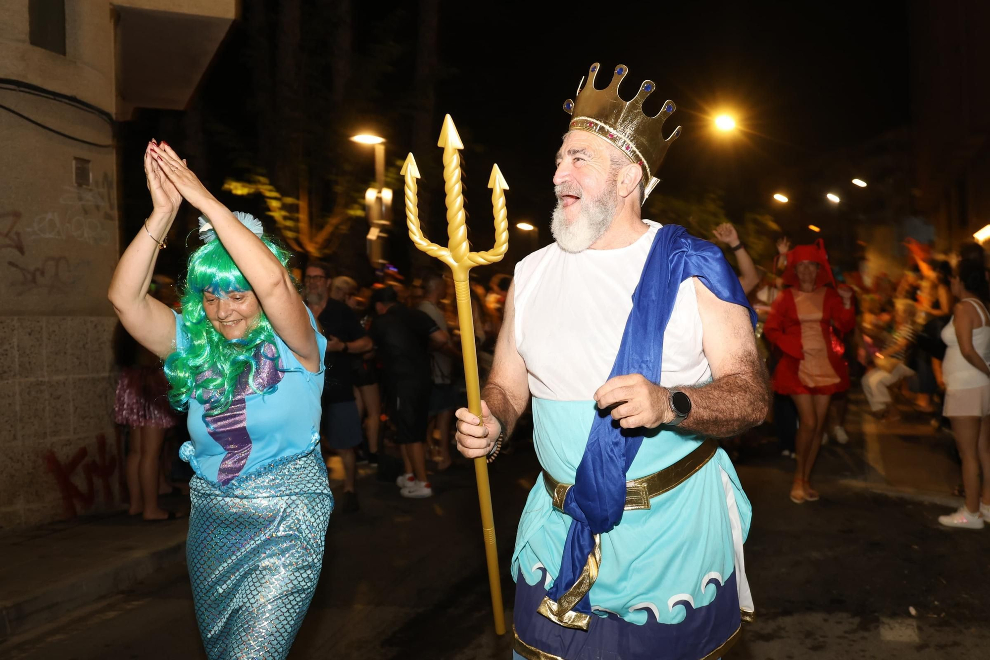 La divertida Retreta de los Moros y Cristianos de San Blas en Alicante