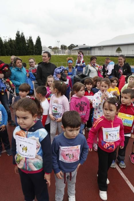 Carrera Solidaria por el Sáhara en el Estadio Municipal de Atletismo Yago Lamela