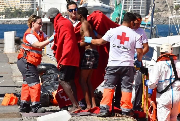 28/02/20 ARGUINEGUIN. MOGÁN. Llegada de migrantes al puerto de Arguineguin después de ser rescatados por un velero. Fotógrafa: YAIZA SOCORRO.  | 28/02/2020 | Fotógrafo: Yaiza Socorro