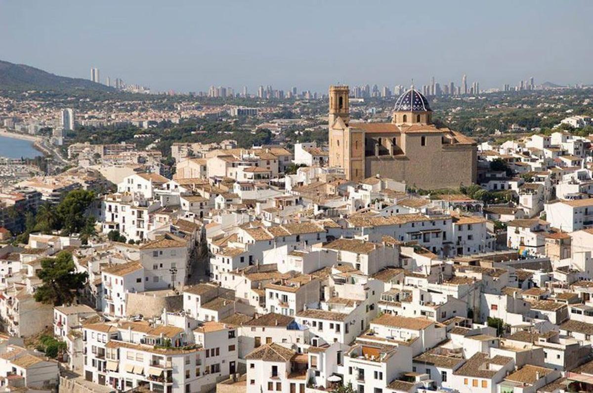 Panorámica de Altea, donde residía el británico detenido por pornografía infantil en la provinicia.