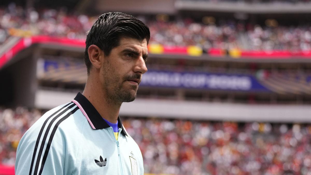 Alarma en Bélgica: ¡Courtois, lesionado!