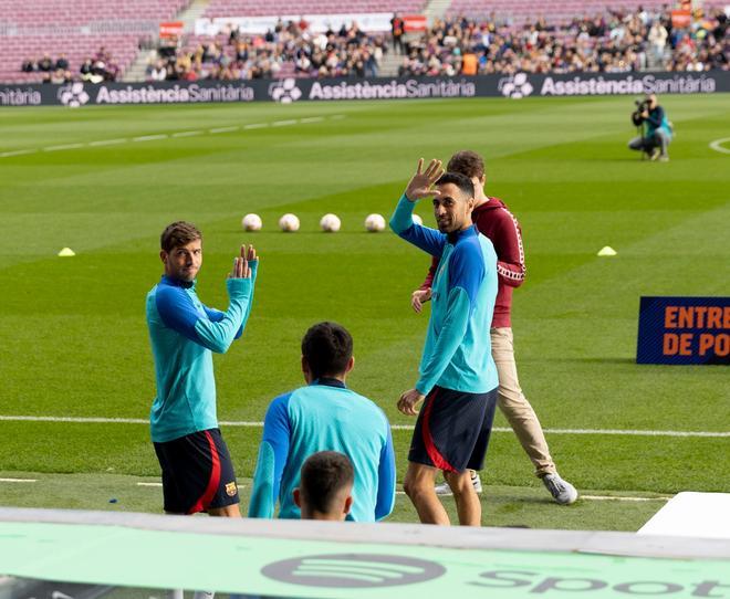 Las mejores imágenes del entrenamiento a puertas abiertas del Barça