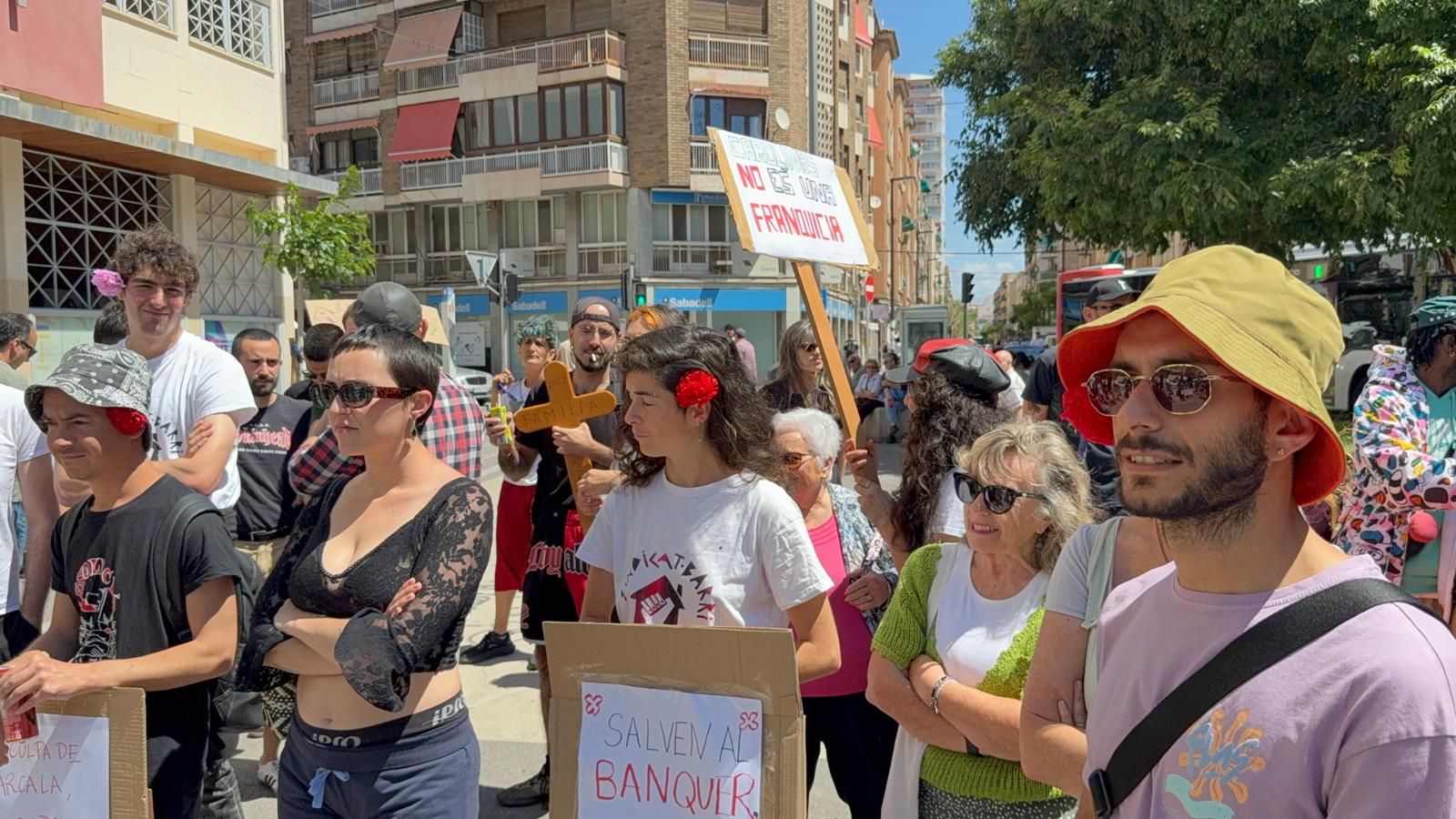 "Carolinas no se vende, se defiende"