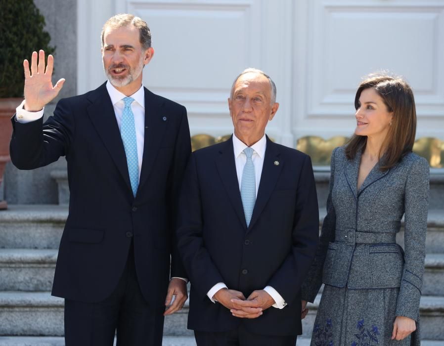 La Reina Letizia, guiño a la Doña Sofía y la moda española