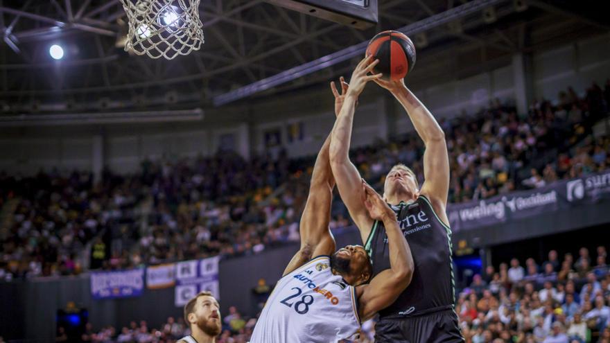 El Real Madrid sufre en la cancha del Bilbao Basket, pero mantiene su imbatibilidad