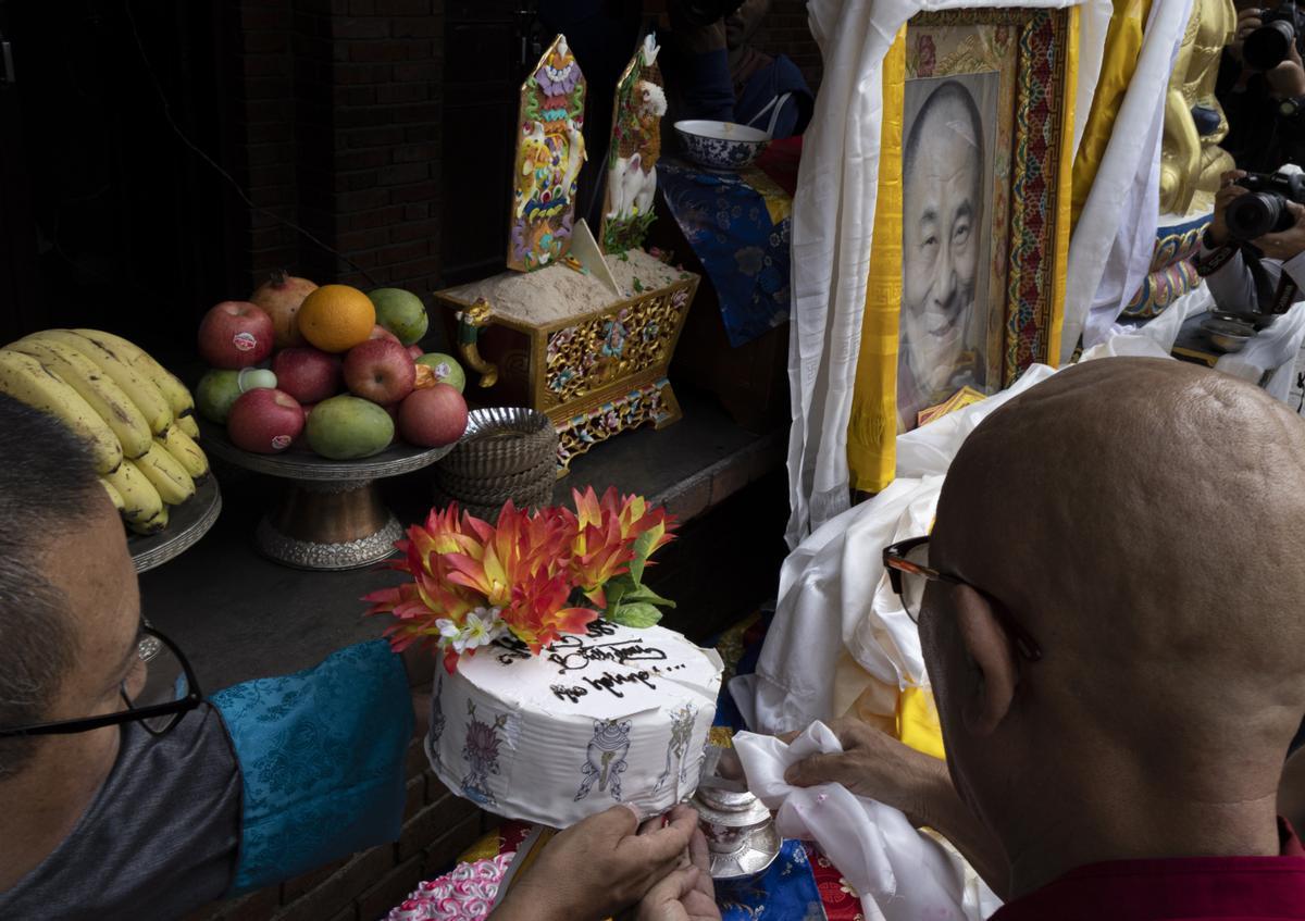 Nepal celebra el 88 cumpleaños del Dalái Lama