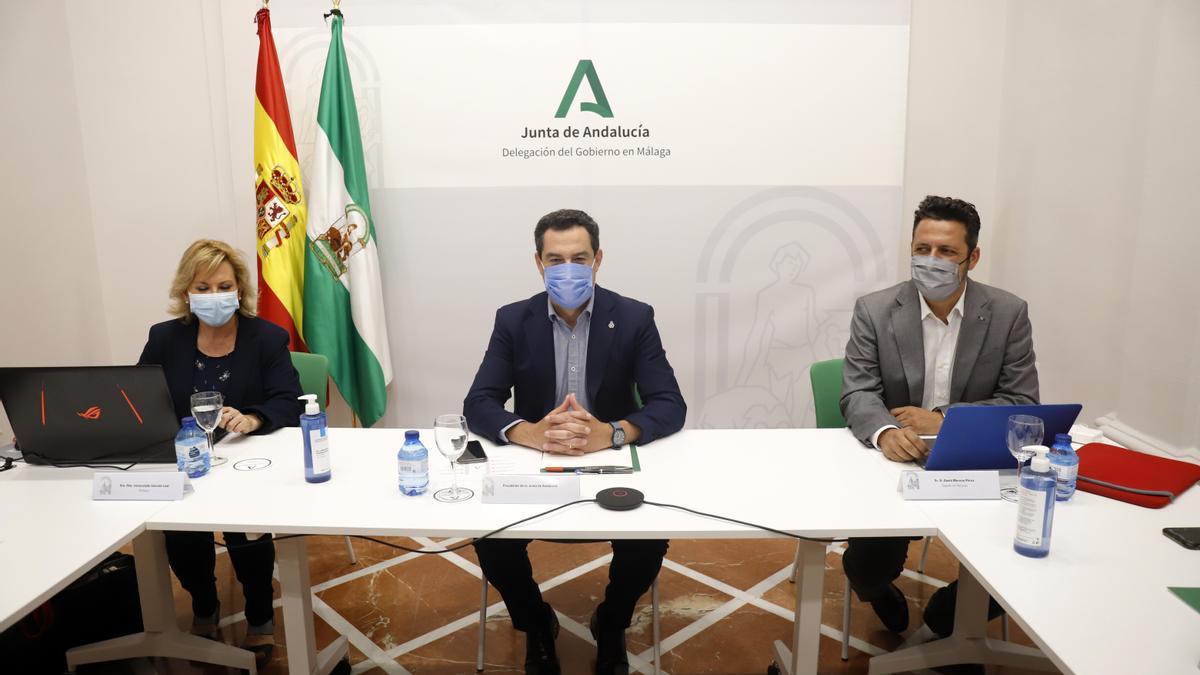 Moreno ha presidido este lunes en Málaga el comité que estudia la evolución de la pandemia en Andalucía