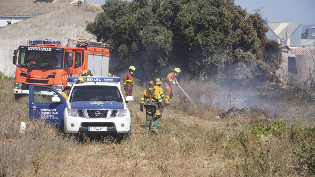 Incendio forestal en el Barranc del Grau de l&#039;Olleria en el verano de 2021.