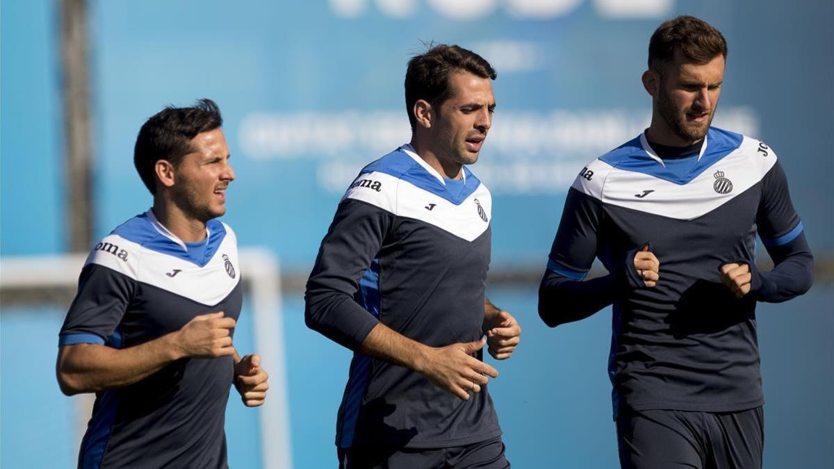 Piatti, Víctor Sánchez y Baptistao, en un entrenamiento del Espanyol.