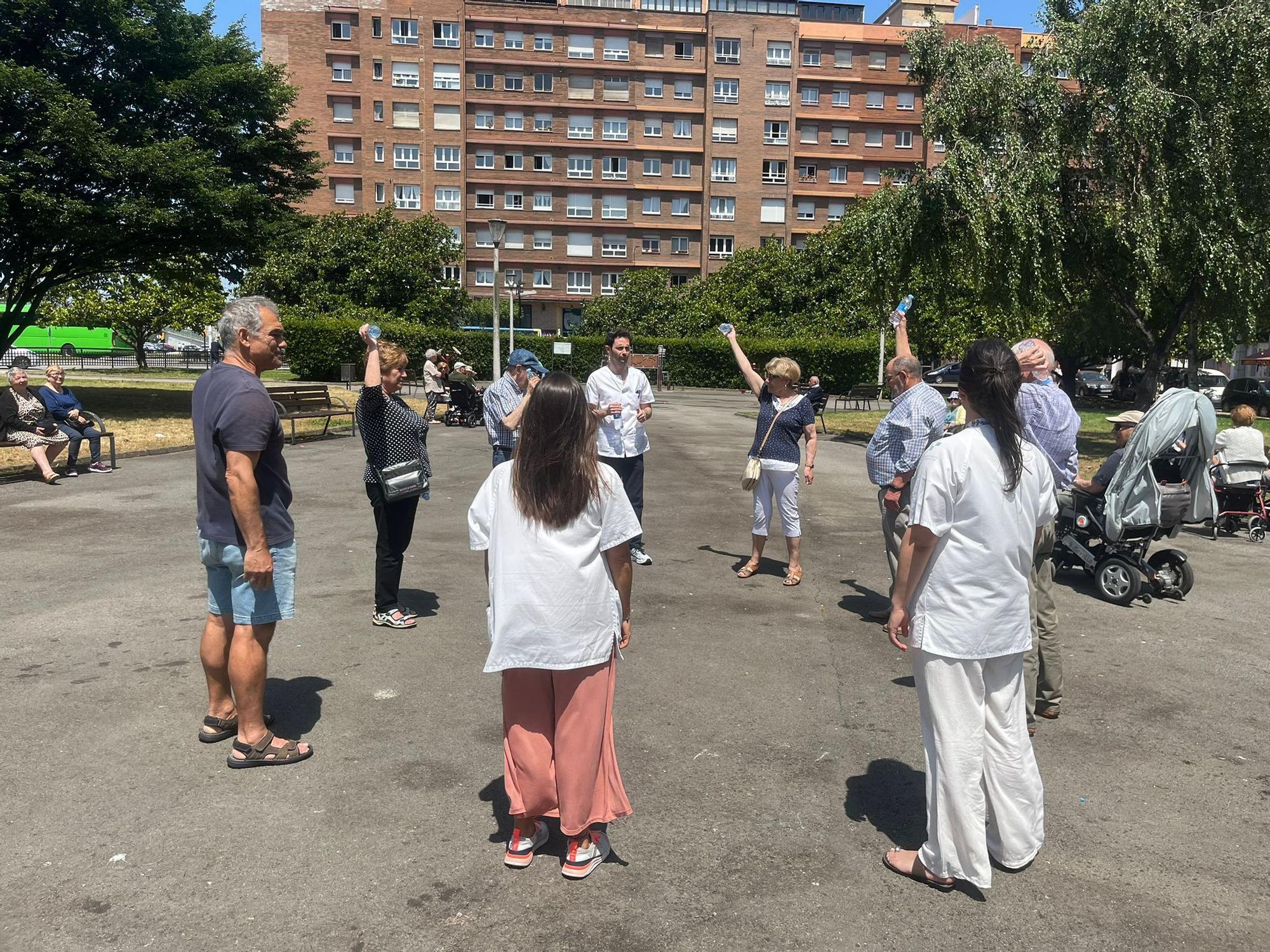 Así fue la feria de la salud del barrio gijonés de Laviada (en imágenes)