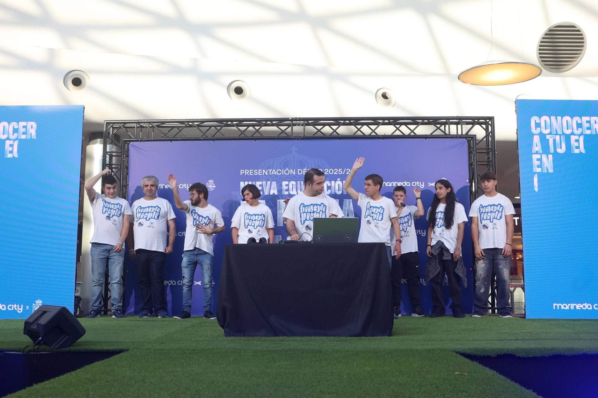 El Deportivo presenta en Marineda City sus equipaciones para la temporada 2025-2026