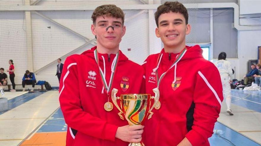 Estocada de oro de Diego Rodríguez y José Falcón, campeones del FFE de esgrima en Bulgaria