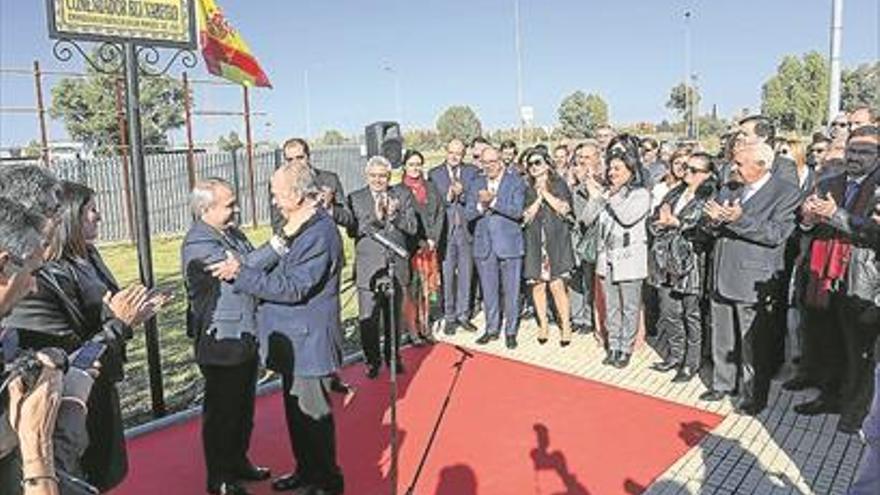 Una calle en Badajoz reconoce al empresario portugués Rui Nabeiro