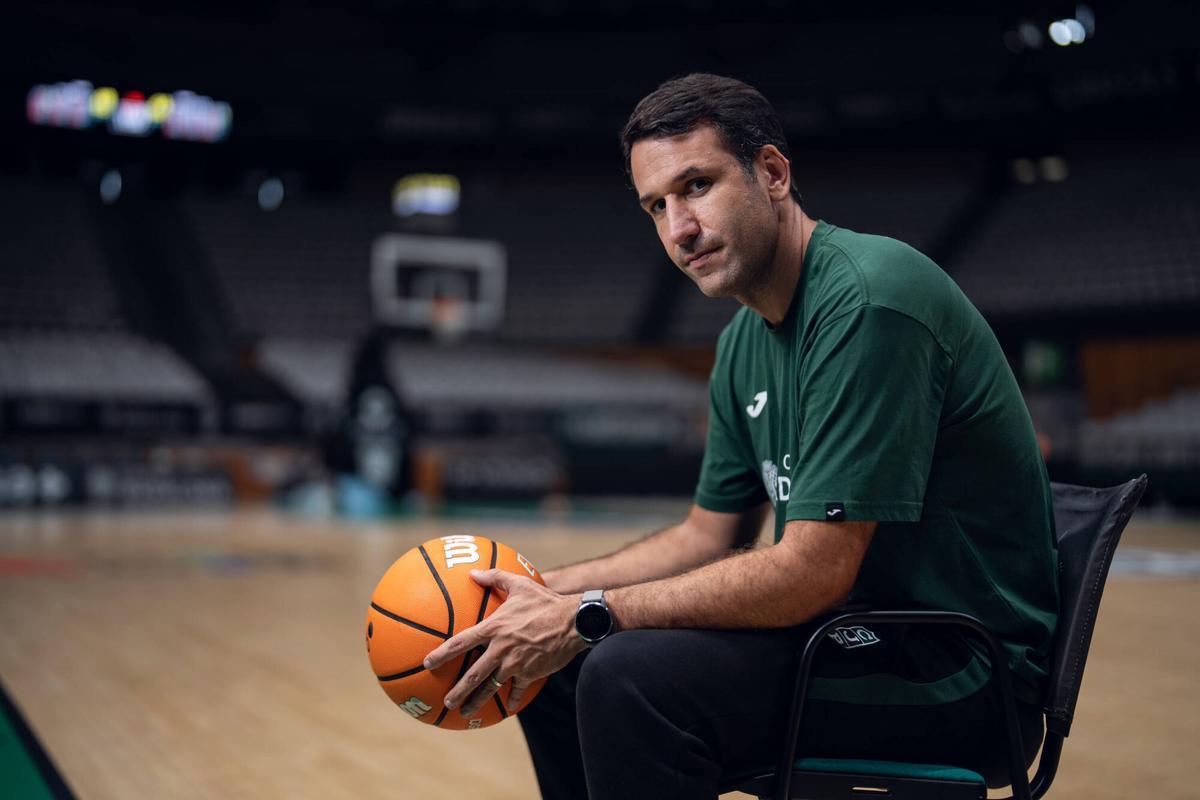 Badalona. Entrevista a Dani Miret, entrenador del Joventut de Badalona, en la previa del partido contra el Barça, correspondiente a la Liga Endesa, que se disputará el domingo 18 de octubre. 16 de octubre de 2026. Deportes. AUTOR: ZOWY VOETEN