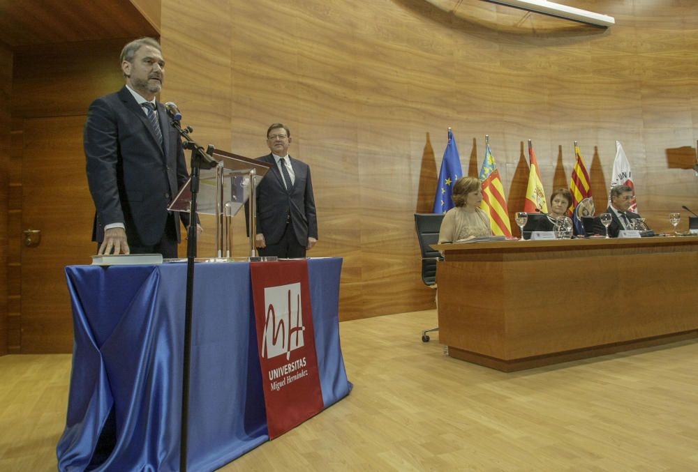 Toma de posesión de Juan José Ruíz como rector