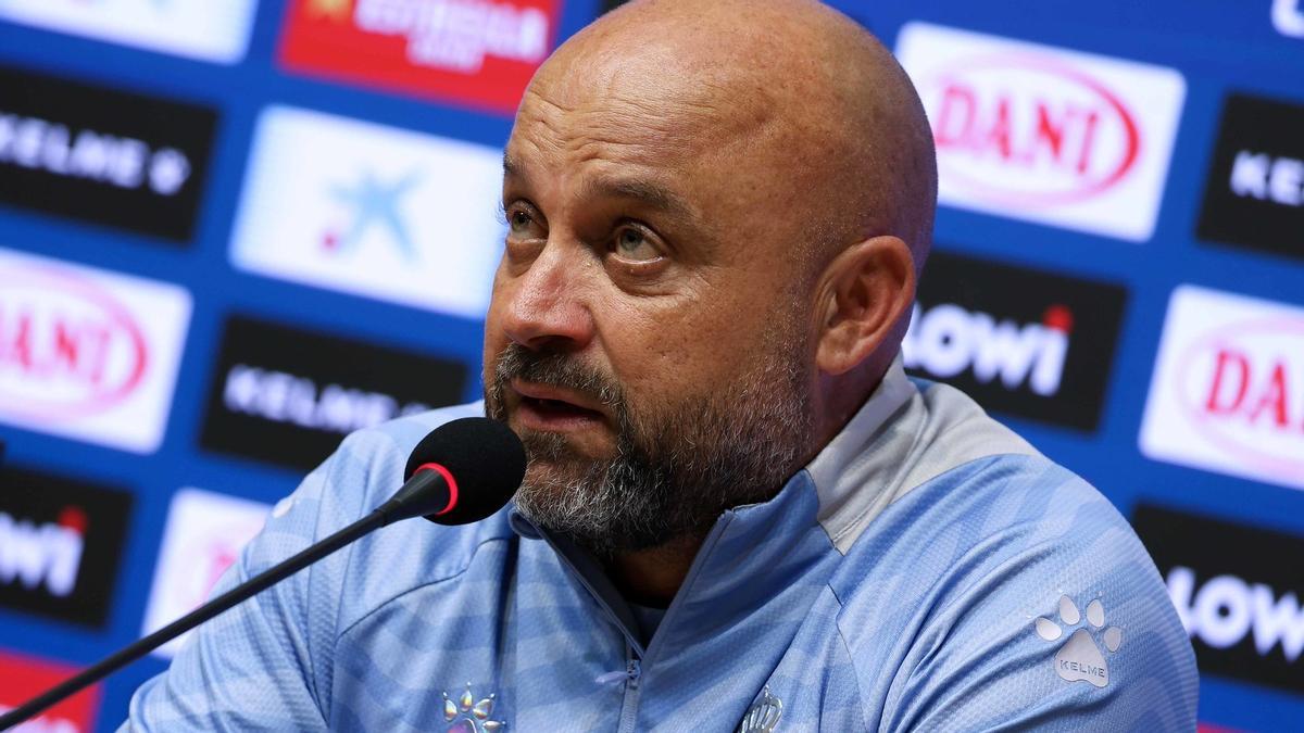 Manolo González, este miércoles en el RCDE Stadium.