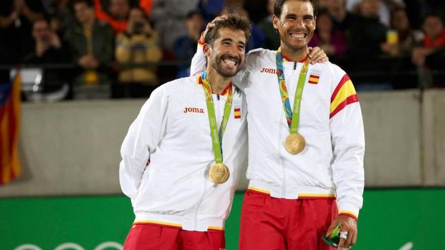 Marc López y Nadal, felices, con la medalla de oro.