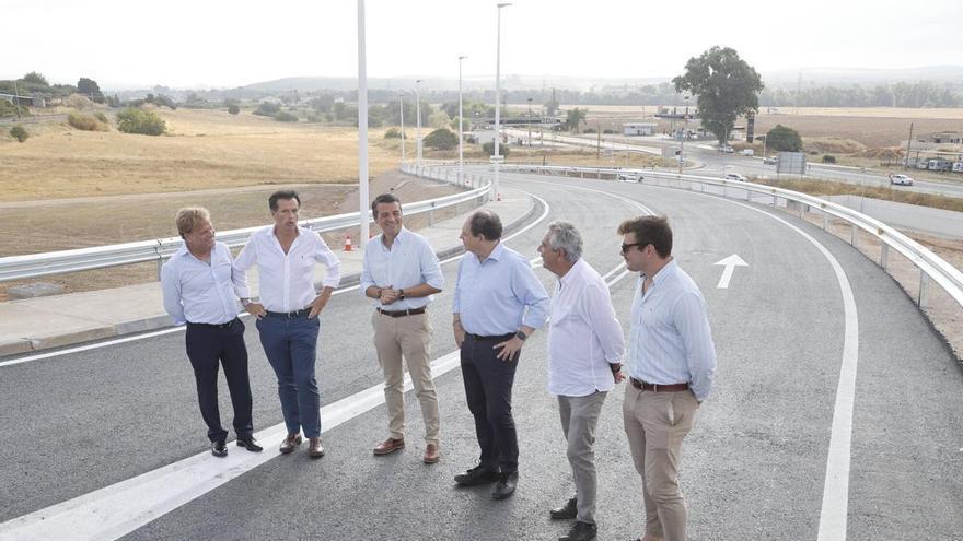 Reabre la carretera de acceso al cementerio de La Fuensanta