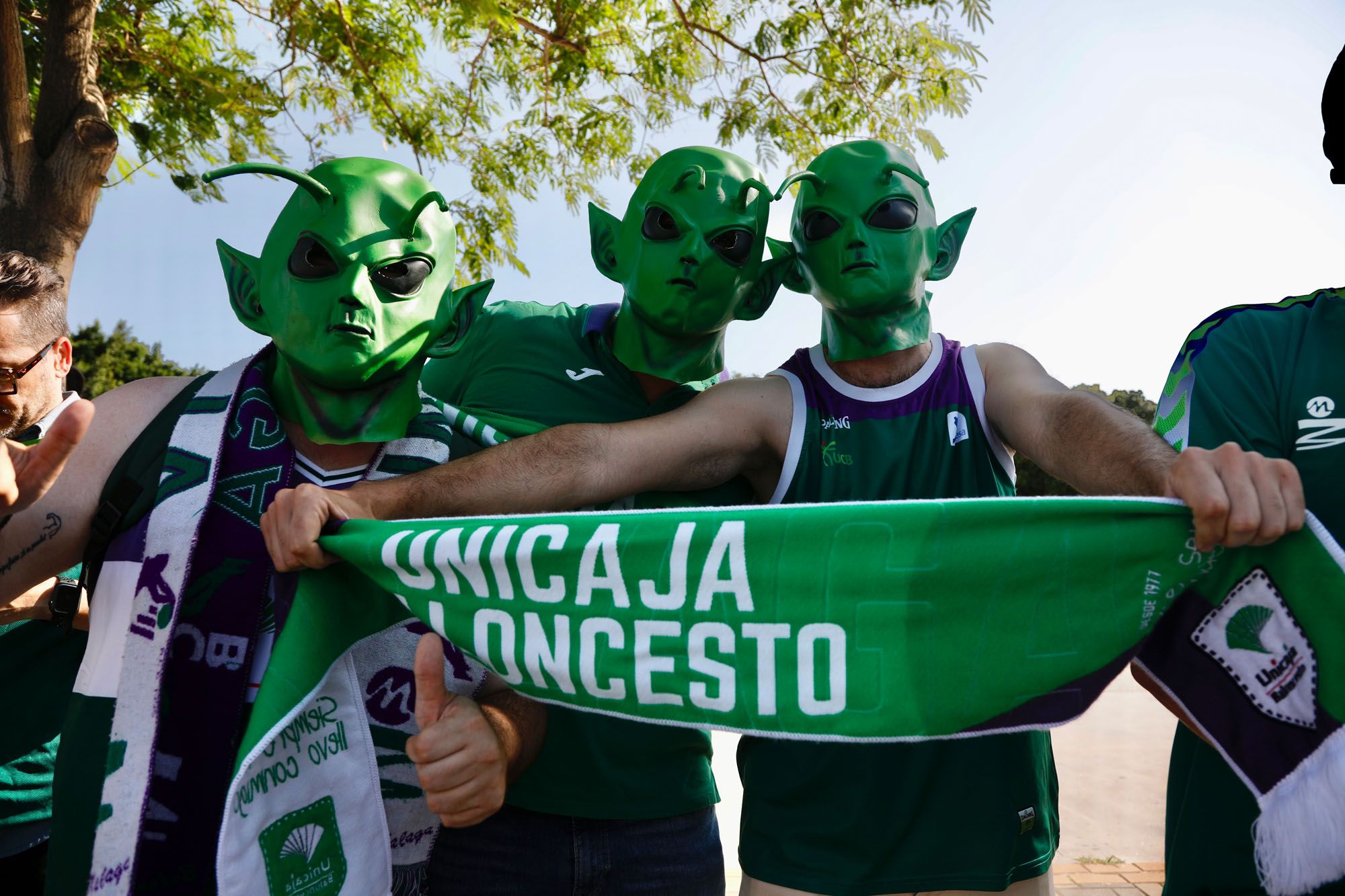 El recibimiento al Unicaja para la Final Four de la BCL, en imágenes