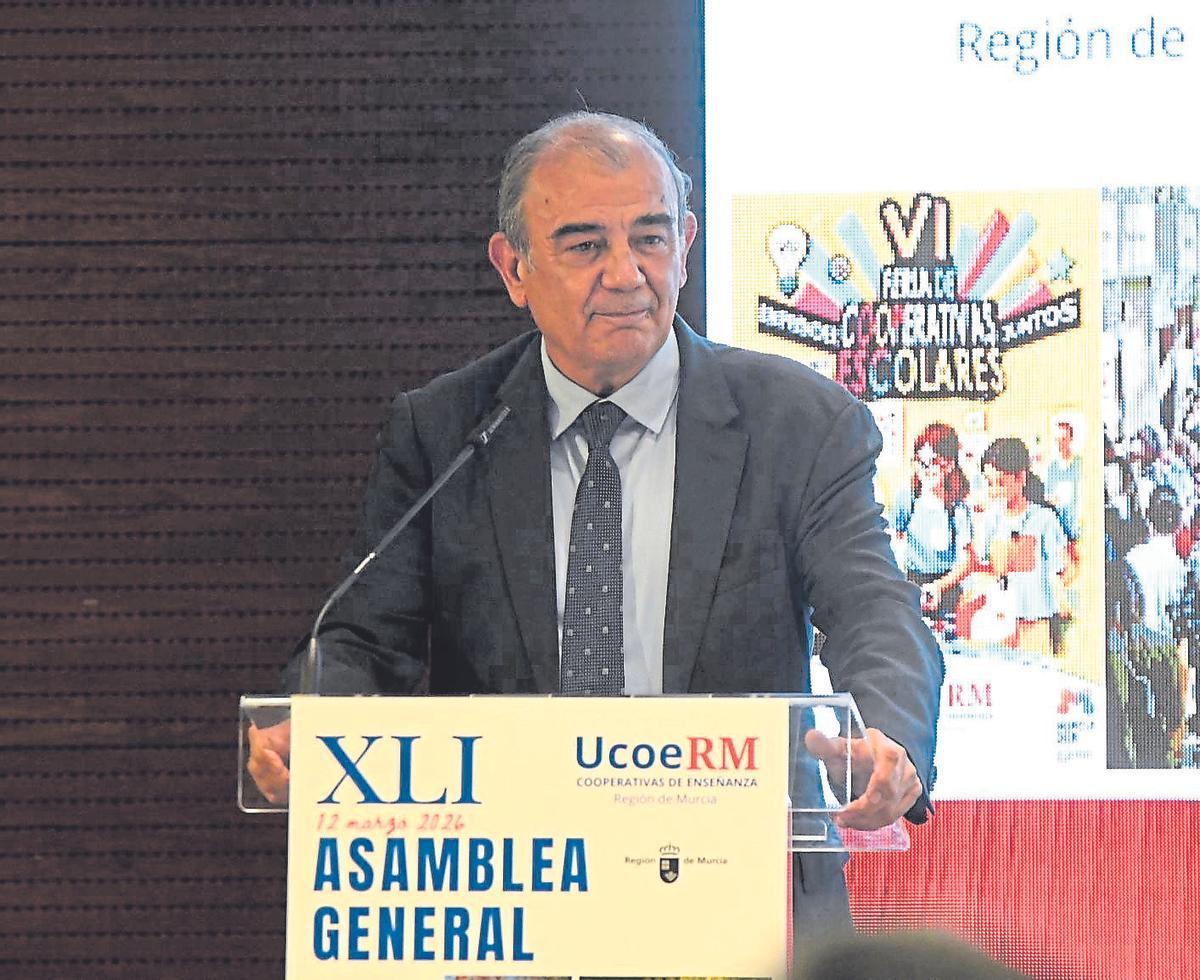 El presidente de Ucoerm, Juan Antonio Pedreño, el pasado jueves durante la asamblea general en Murcia.