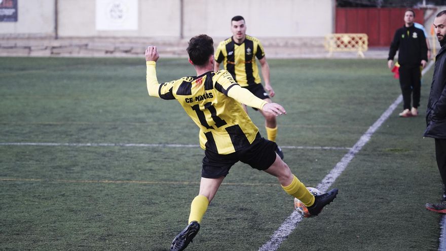 Navàs haurà d&#039;esperar per renovar la gespa del camp de futbol