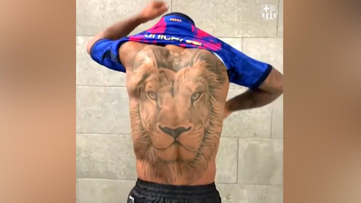 AMSTERDAM Stadium Arena 28 03 2017 oefeninterland Netherlands Italy 1 2 Memphis  Depay with tattoo