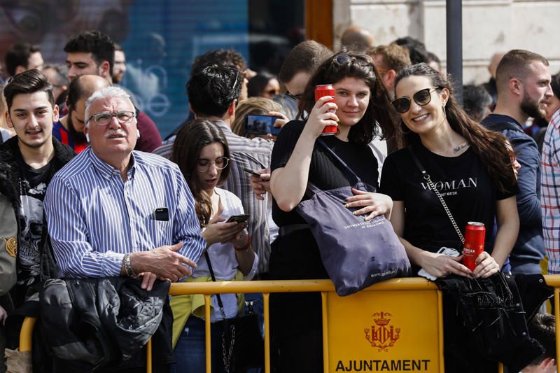 Búscate en la mascletà del 4 de marzo