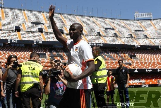 Así ha sido la presentación de Garay y Mangala